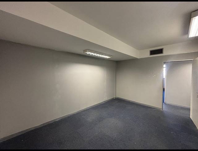 190M² OFFICE TO LET IN WESTVILLE
